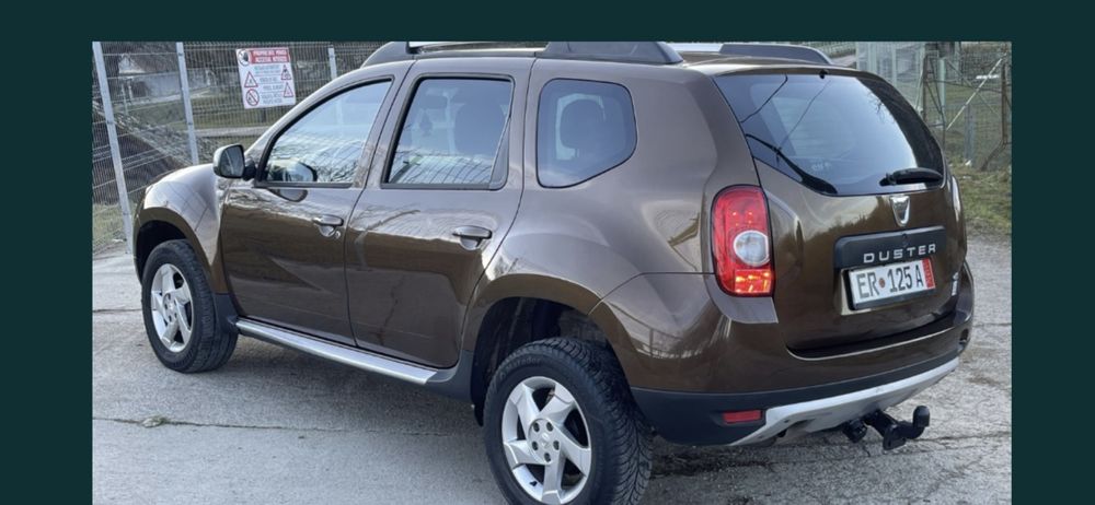 Dacia duster 2012 benzina cu gpl  din Germania