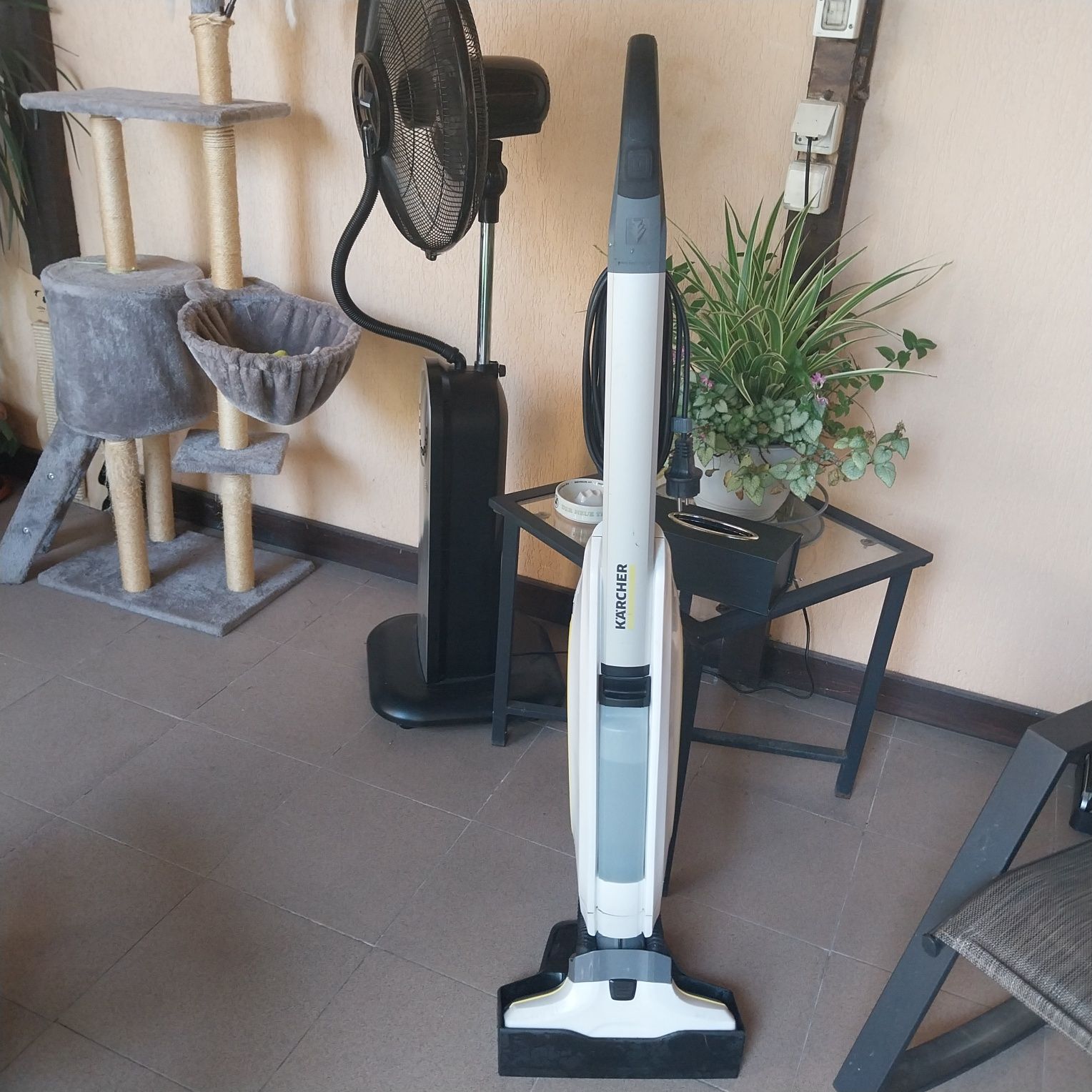 Aspirator cu spalare karcher fc 5