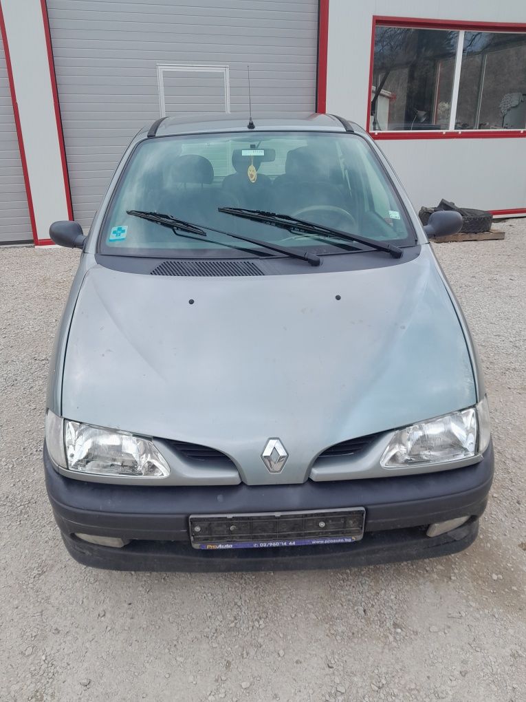 Renault Scenic 1.6 90 конски сили на части