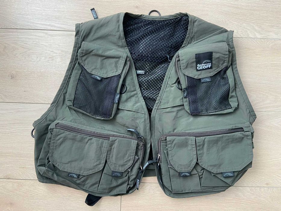 vesta  cu buzunare pentru pescari