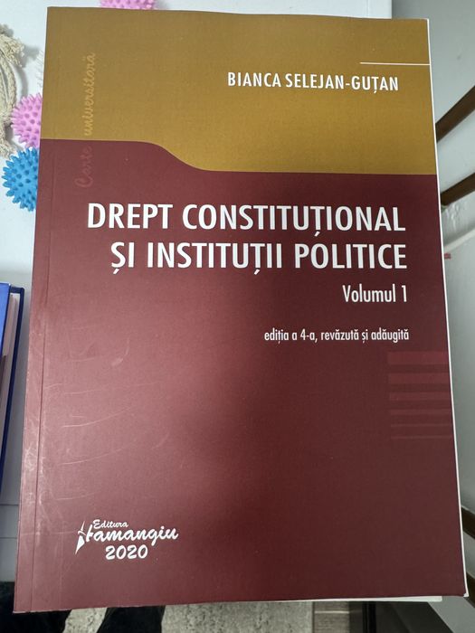 7 Carti pentru studentii la DREPT an 1