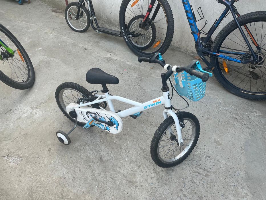 Bicicleta. Diverse mărimi (copii/adulți) – 200-750 lei / Trotinete- 70