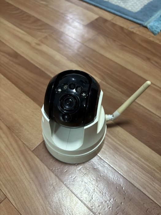 Продам камеру видео наблюдения D-Link wifi