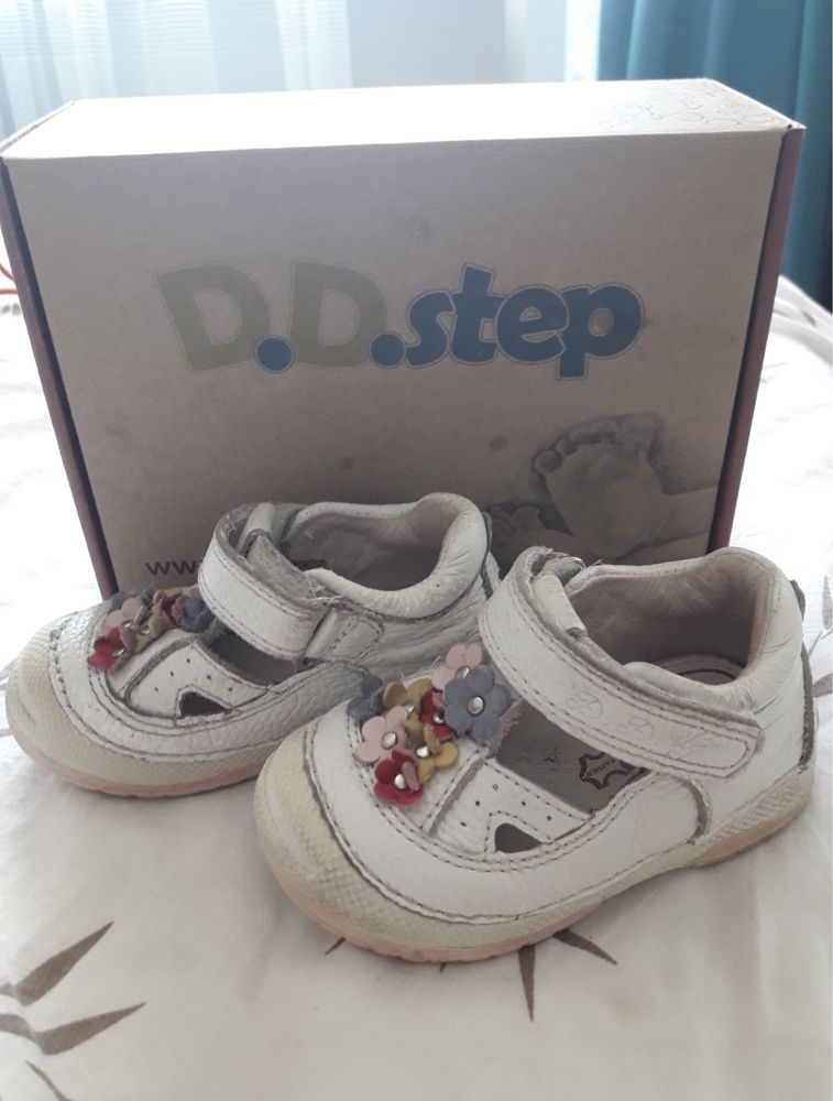 Бебешки сандали/обувки за прохождане D.D.Step 19н