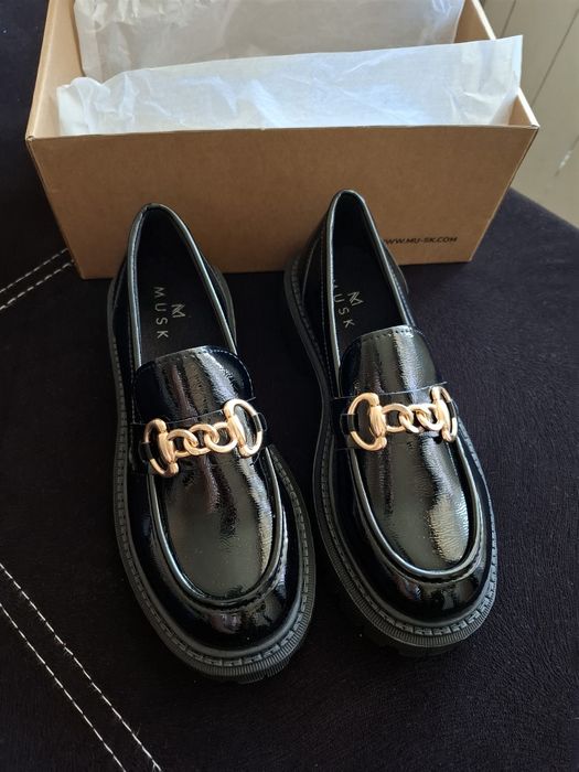 Обувки тип челси, чисто нови