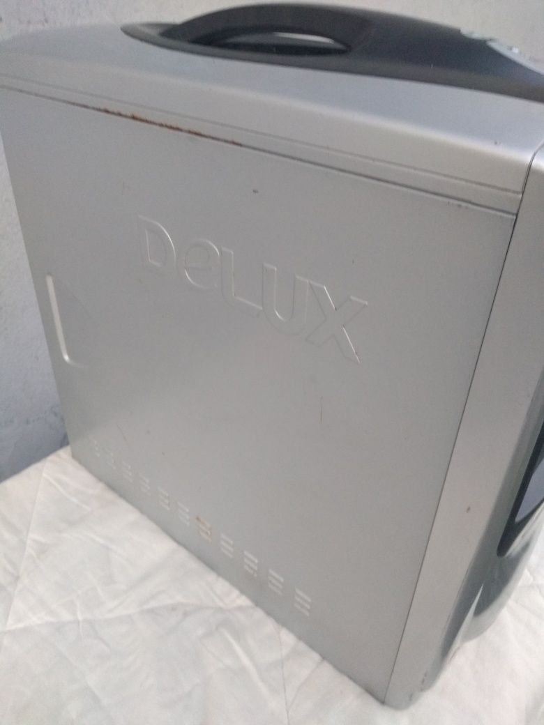 Кутия от компютър ,,ASUS ,, Delux .