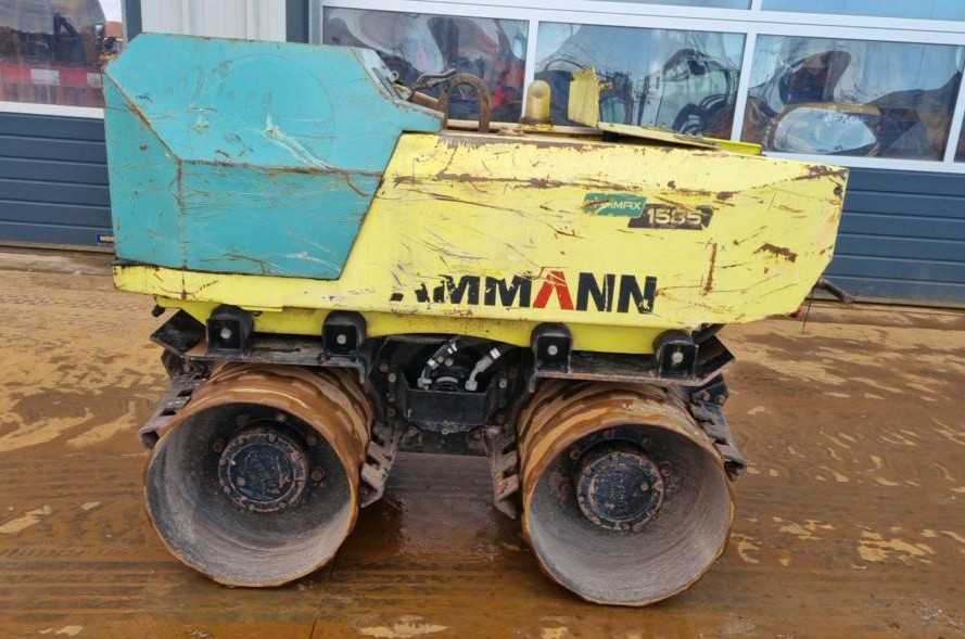 vand/inchiriez cilindru compactor picior oaie Rammax 1585 1500kg 2015