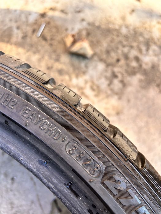 275/30/R20 Kumho