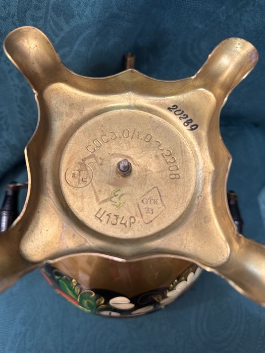 Винтидж ръчно рисувани самовари