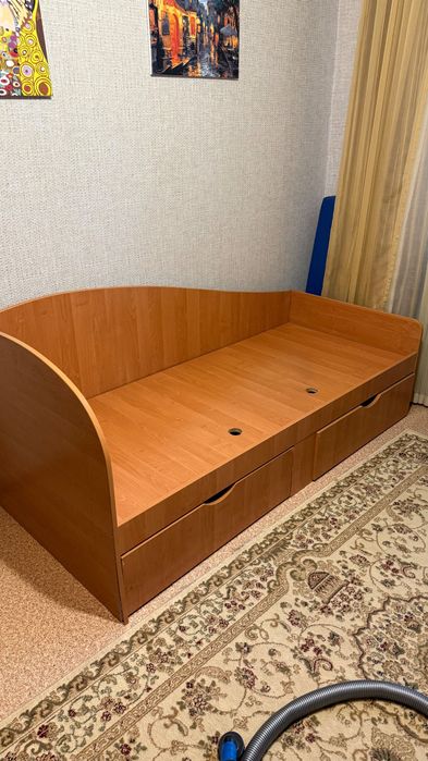 Кровать односпальная