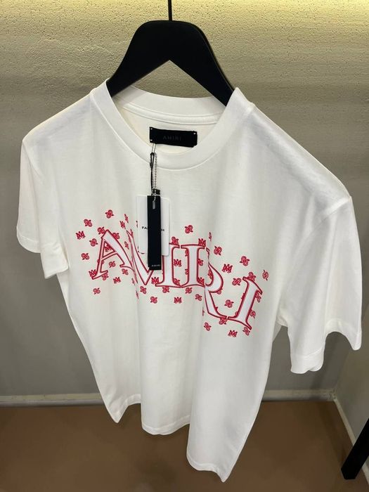 Мъжки тениски различни модели