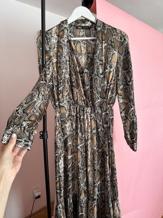 Rochie Zara office snake print S/M noua satinata