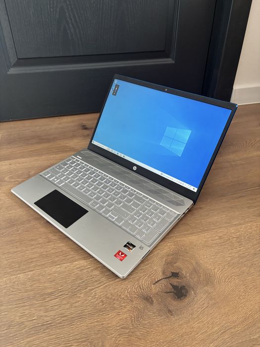 Hp Albastru cu ryzen 5.