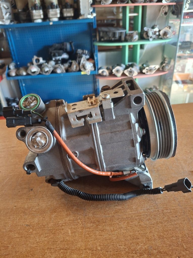 Compresor aer condiționat Volvo Ford 2.0D 2.4D 2.5i  2005+