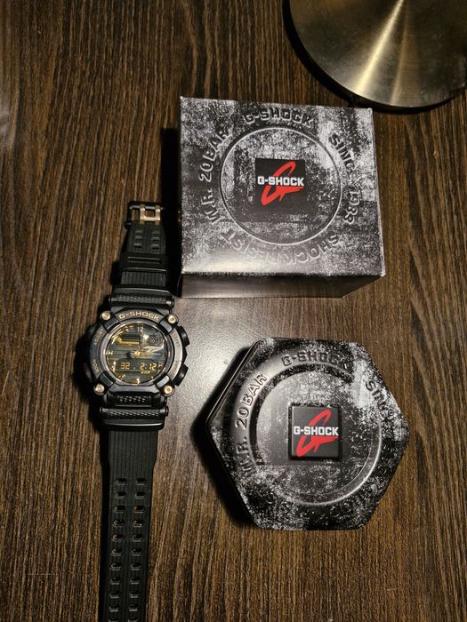Часовник Casio G-Shock GA-900AG-1AER