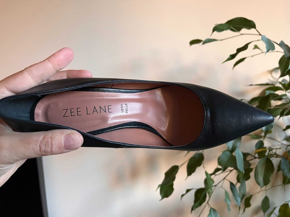 Zee Lane Kожени обувки в черно с остър връх 39