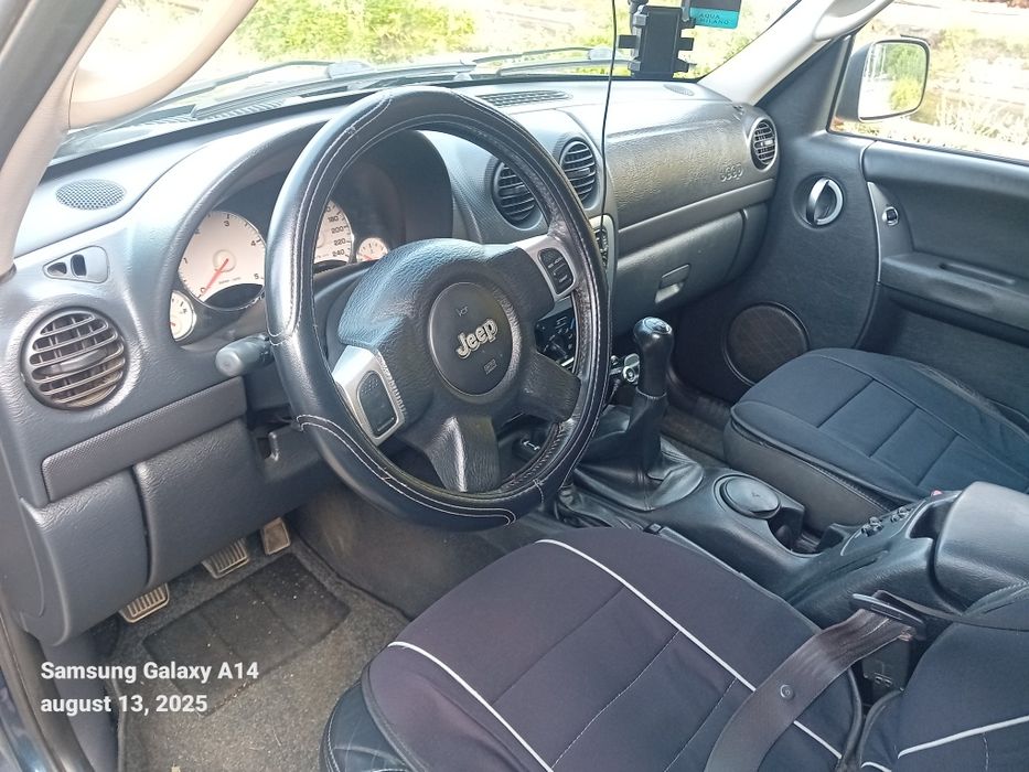Jeep cherokee kj 2.5 crd An 2004