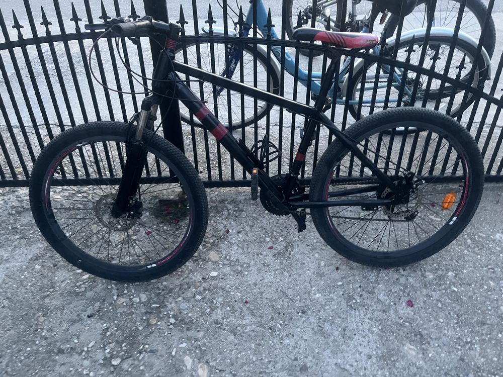Vand bicicleta stare buna totul bine