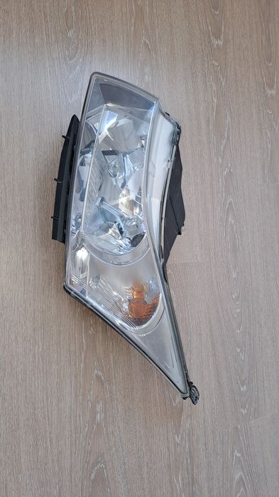 Фара Шевроле Круз оригинал