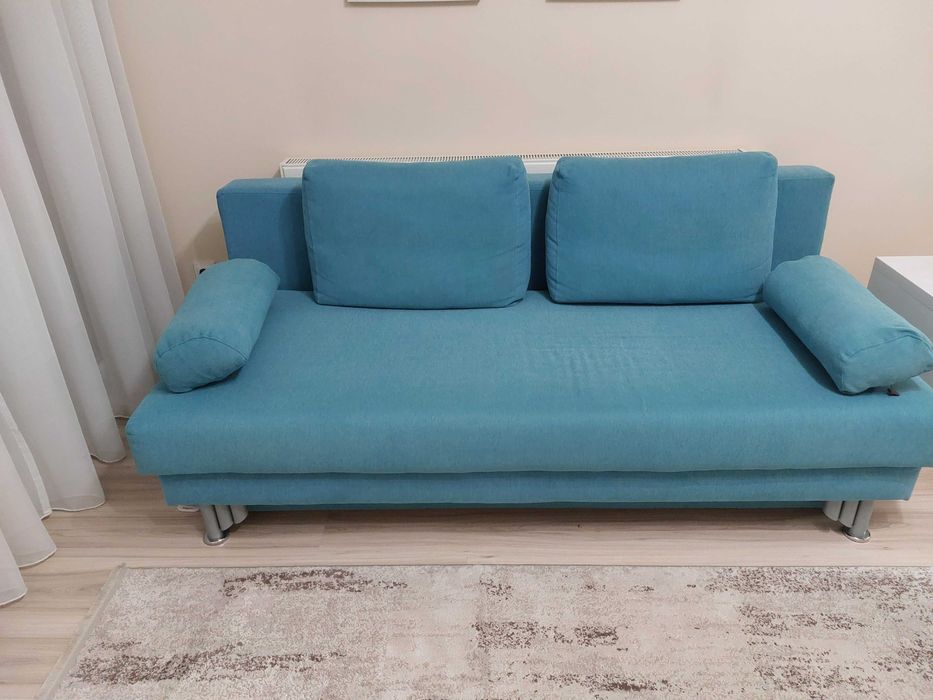 Cand canapea extensibila albastru deschis
