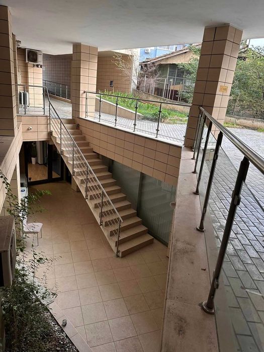 Продава се Магазин в Варна, Център - 26 кв.м за 2116 €/кв.м - Снимка #16