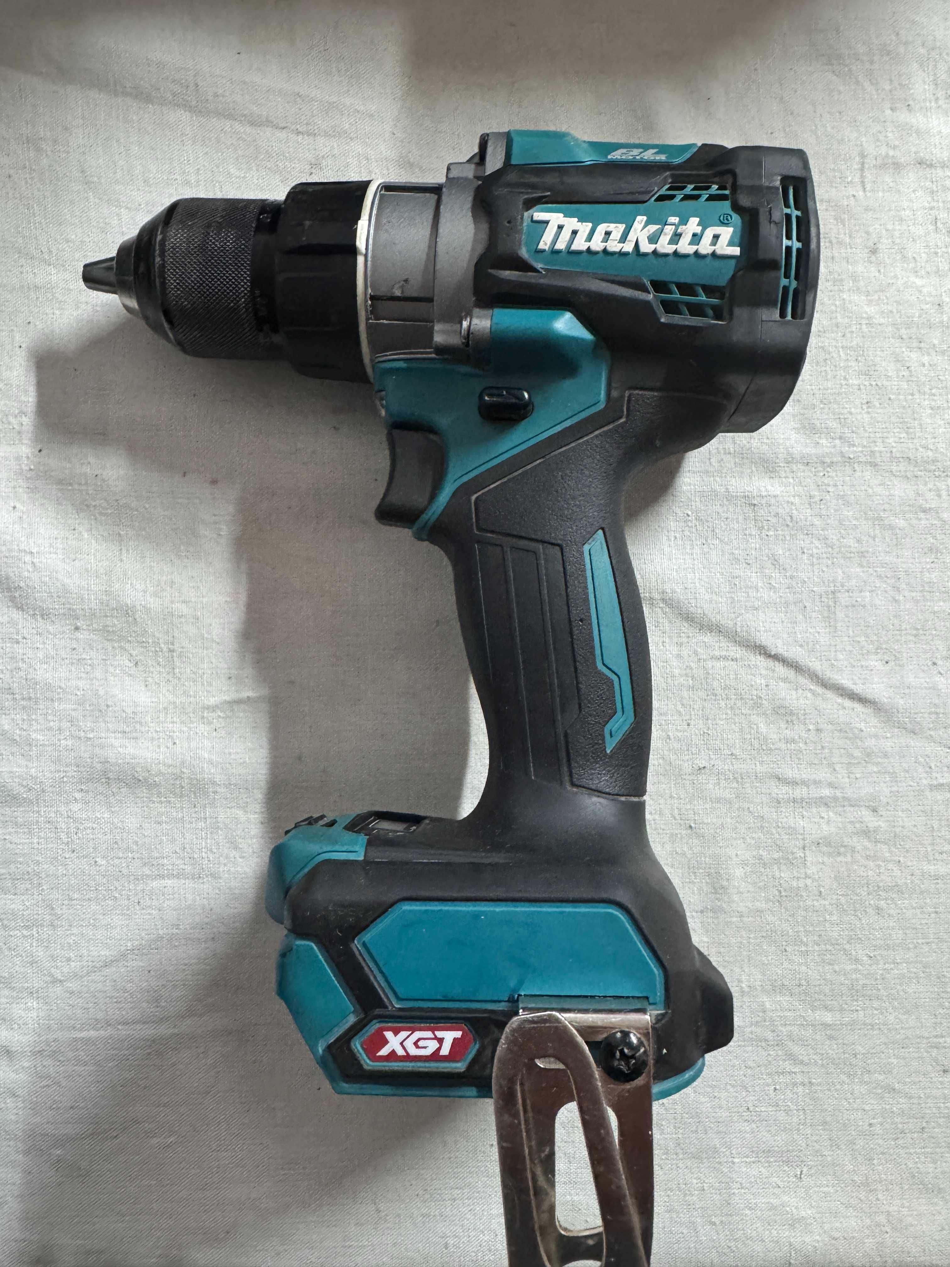 Makita DF001G 40V/140Nm Безчетков винтоверт