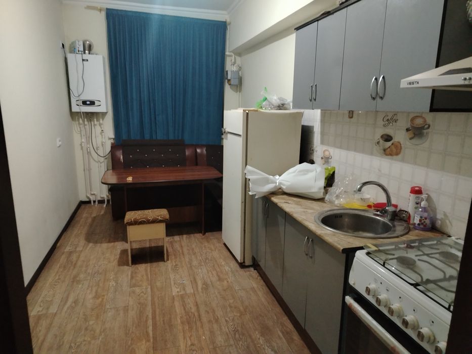 Ijaraga 1 xonalik kvartira shahar hokimiyati orqasida