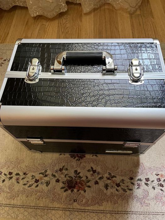 Geanta cosmetice lila rossa