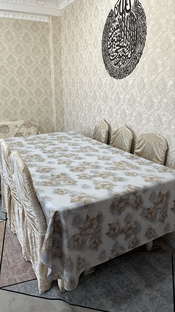 стол со стульями