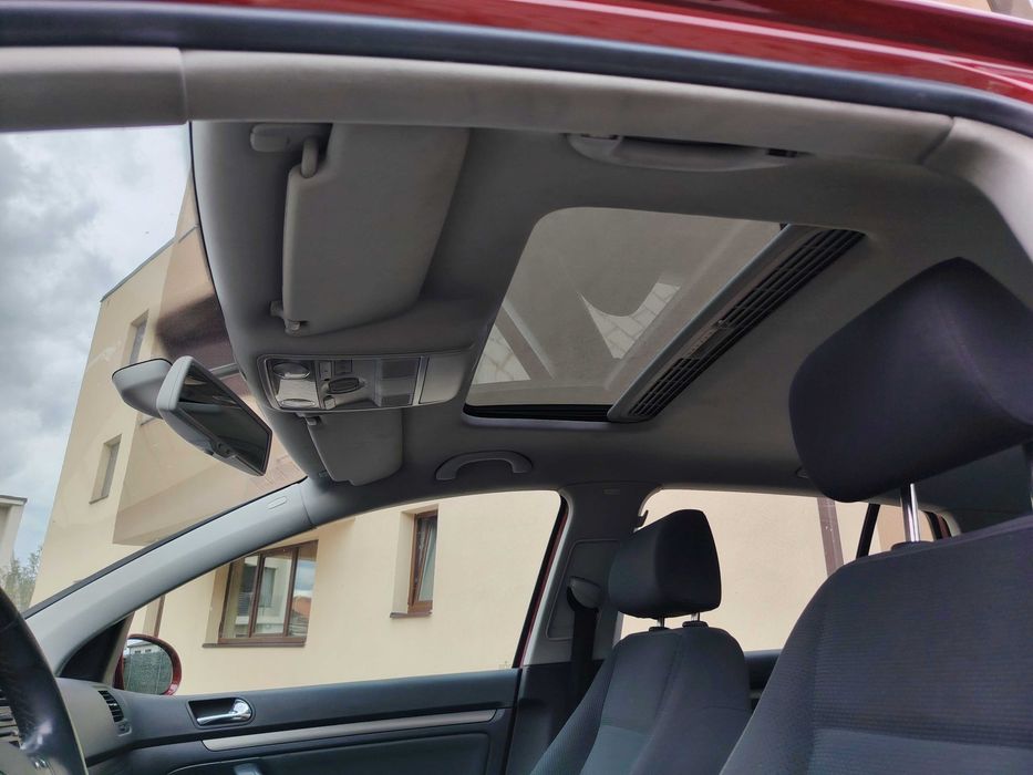 Vand VW Golf 5 benzină 1.6 FSI