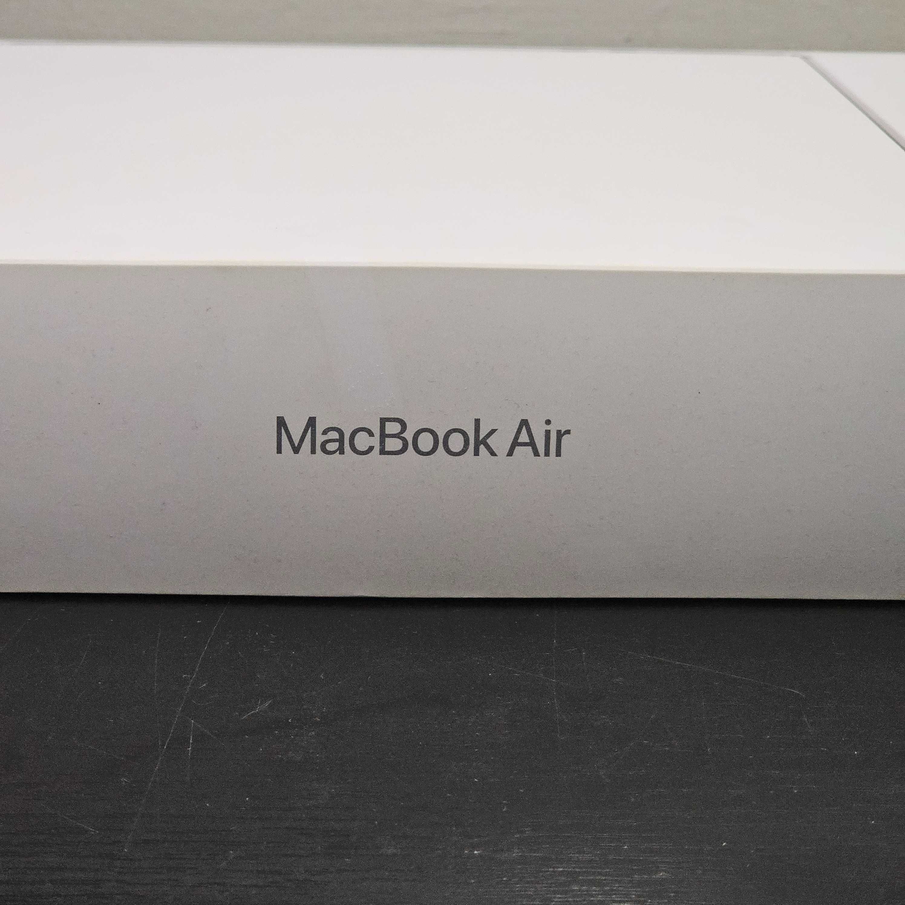 Hope Amanet P8 MacBook Air 2024 M3 Sigilat Garantie 12 Luni