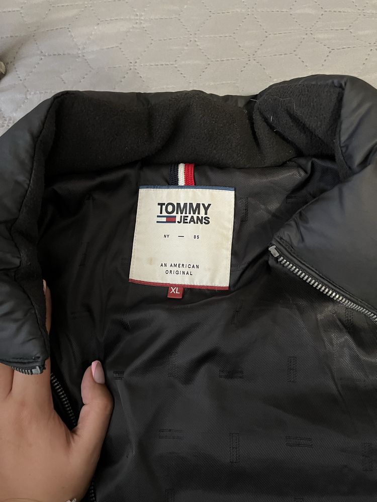 Оригинално Яке Tommy Jeans