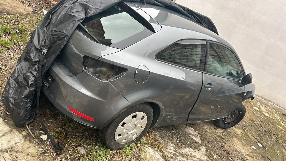 Dezmembrez renault 4 seat ibiza , citroen c ellyse alb