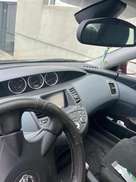 Nissan Primera P12