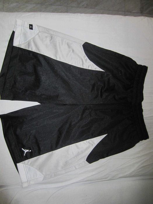 Sort  JORDAN,masura M, stare f.buna - ca nou