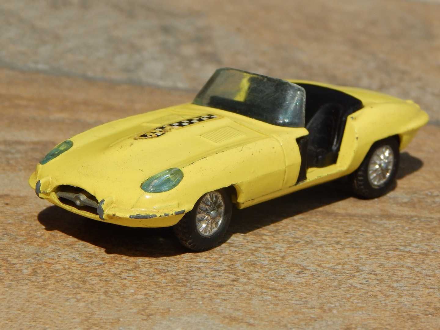 Macheta veche Jaguar E-Type Roadster Joal Spania 1:43 reconditionare