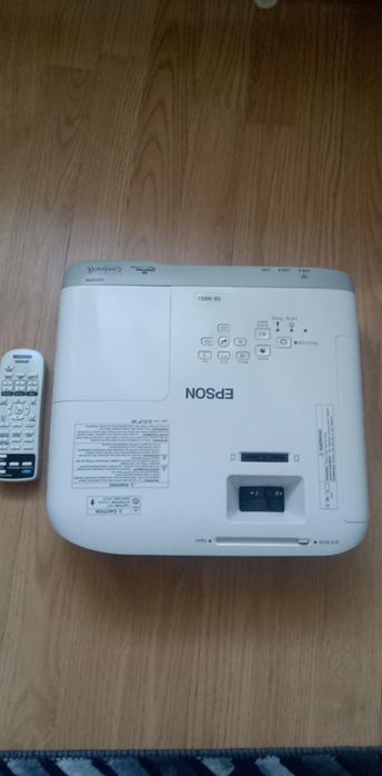 Video proiector EPSON EB990U