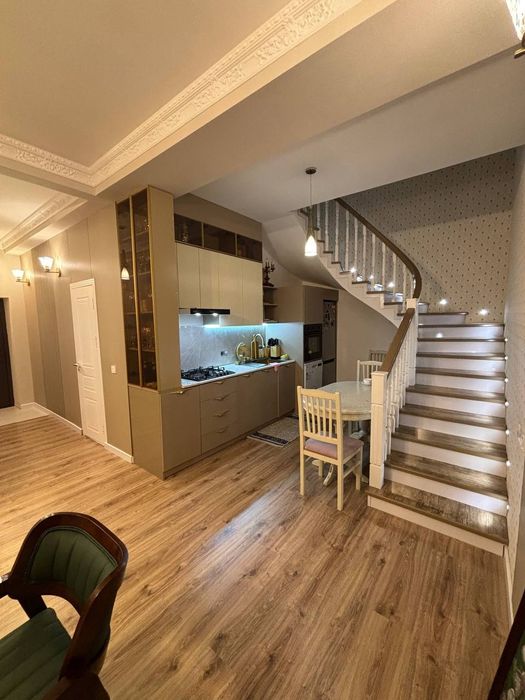 На Паркентском новостройка 4х комнатная авторский ремонт дуплекс 111м²