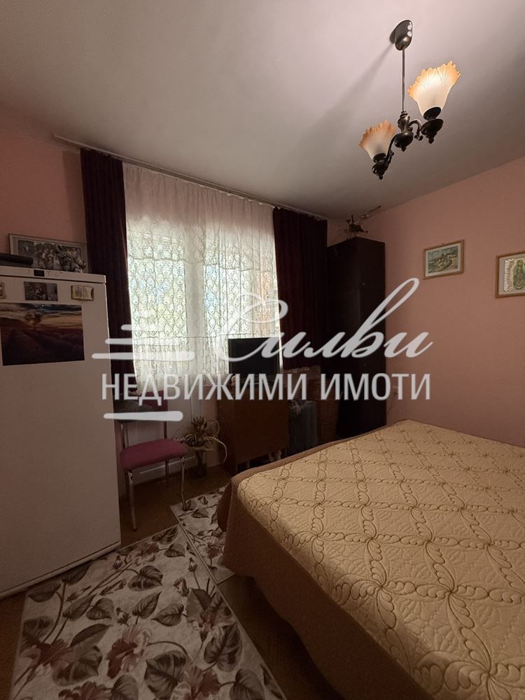 Двустаен апартамент - кв.Еверест
