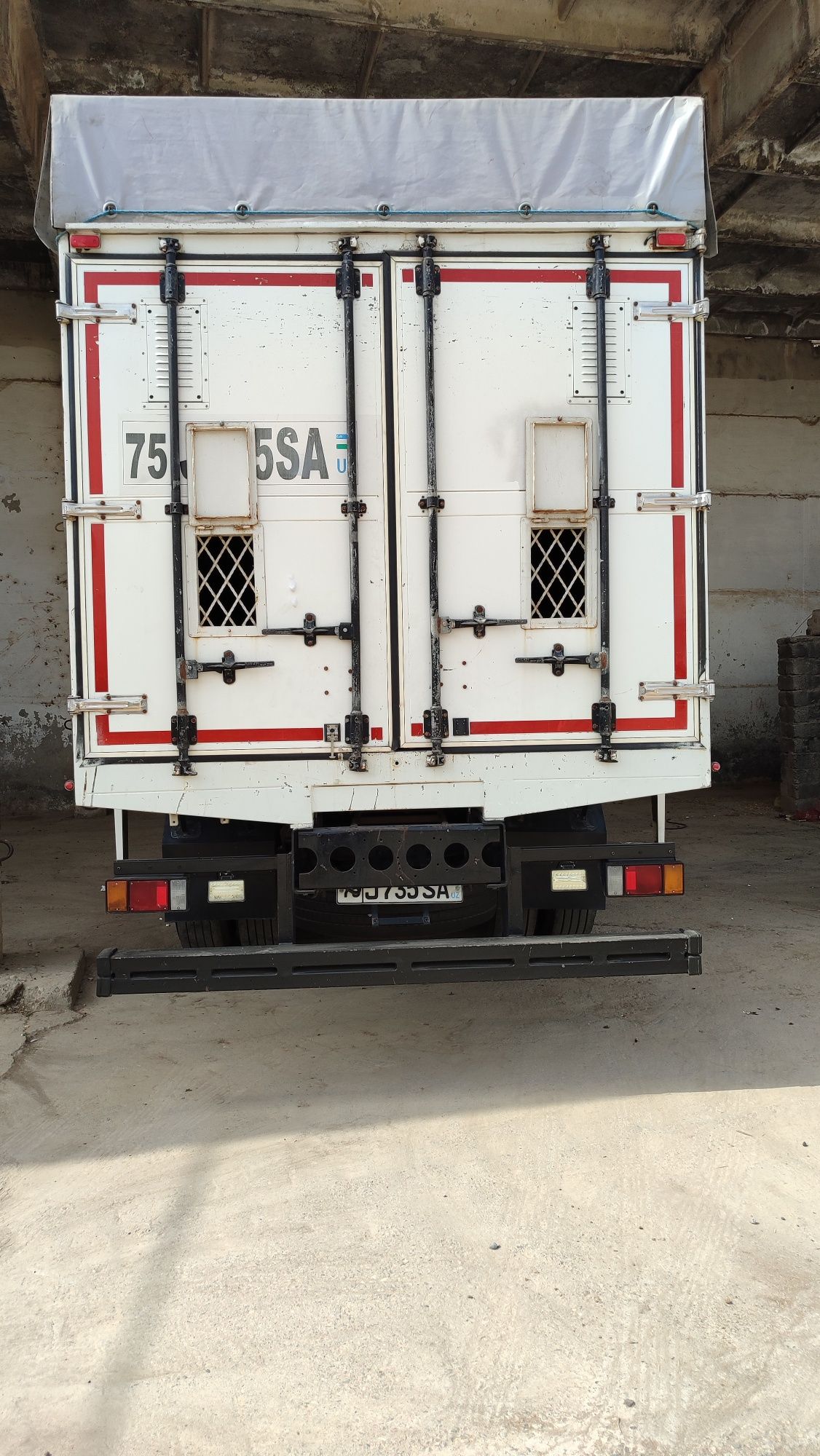 Isuzu 10 tonalik