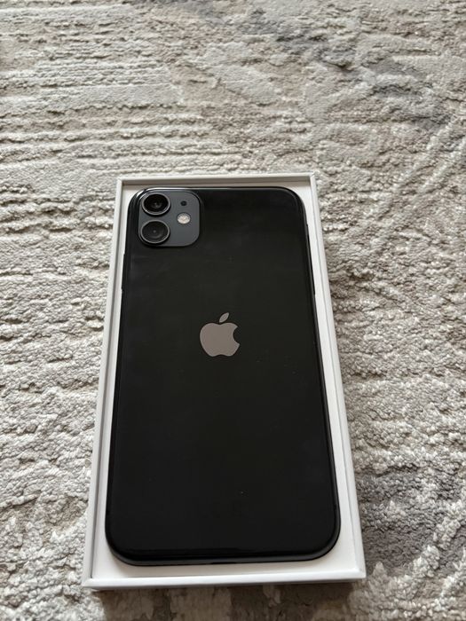 iPhone 11 в идеальном состоянии