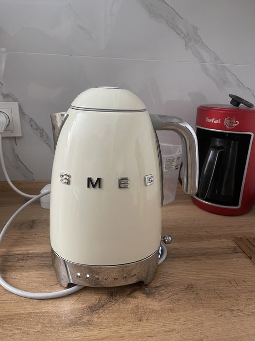 Продам чайник smeg