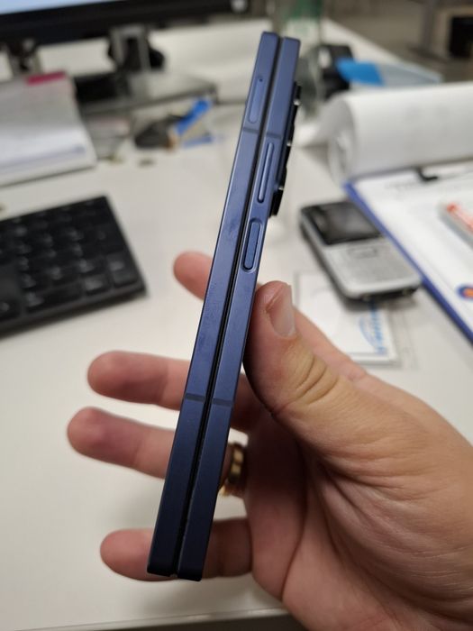 Samsung Z Fold 6 256GB 12GB в Гаранция.