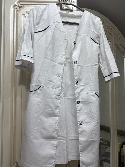 Продаю хир.кастюм, халаты