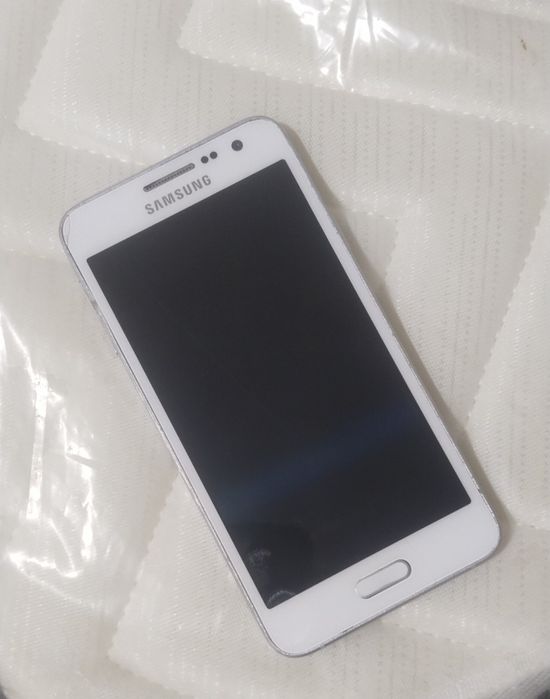 Samsung Galaxy A3.