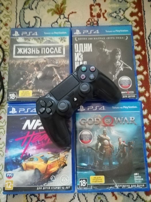 Игровой консул сони плейстеюшн4гб