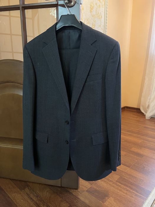 Костюмы . Размеры 48-50.