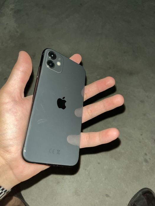 IPhone 11 с гарантией