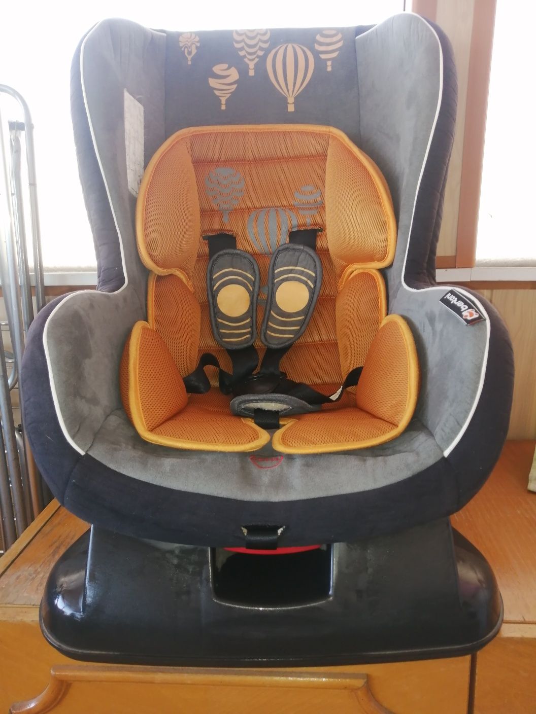 Căruț copil 3in1 Hauk+landou+ scaun auto(scoică). Scaun auto Bertoni.