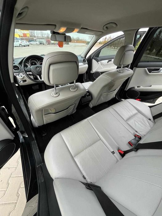 Mercedes C250 D 2013-AMG-distronic-line+side assist, încălzire+ventila